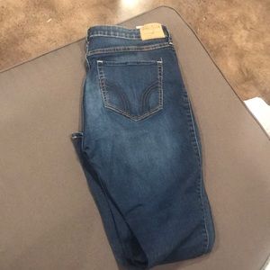 Hollister skinny jeans